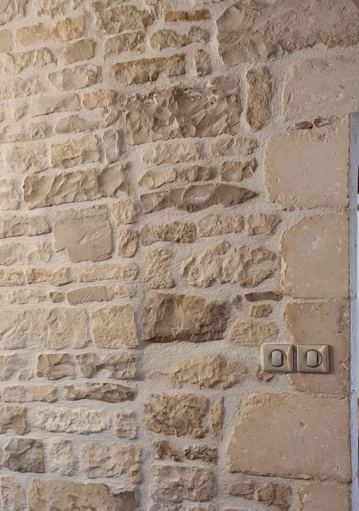 détail mur en moellons détail mur en moellons